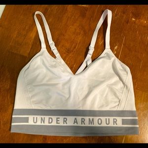Under Armour Sports Bra, Size XL fits like L